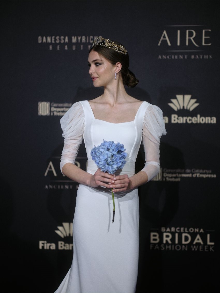 Romantic vintage style wedding gown at the Barcelona Bridal Fashion week 2023
